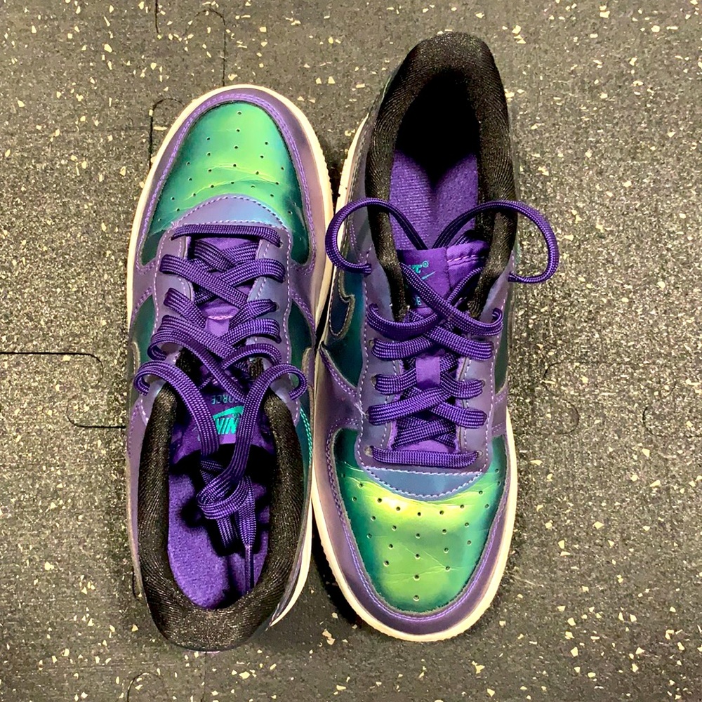 Nike Air Force 1 big kids size 2Y